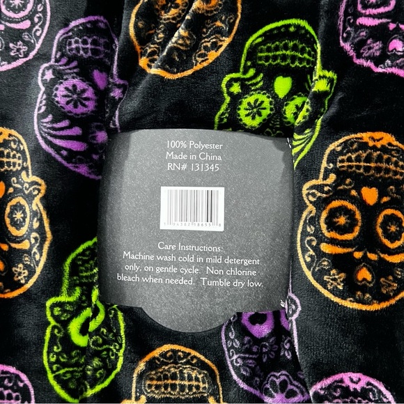 Dia De Los Muertos Oversized Plush Throw Blanket 60"X70" Black Multicolor Skull - Picture 2 of 11